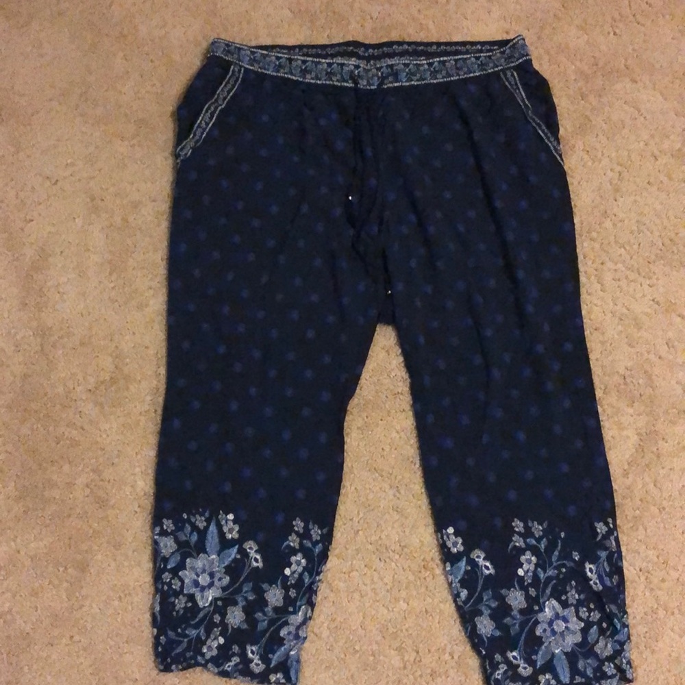 Old navy flowered flowy pants